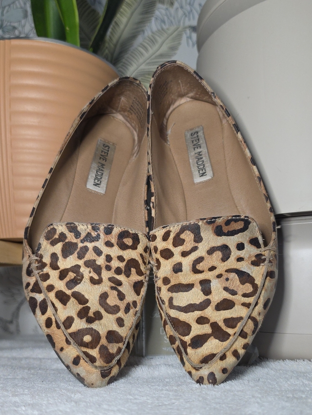 Steve Madden Leopard Print Pointed Loafer Flats in Tan and Brown